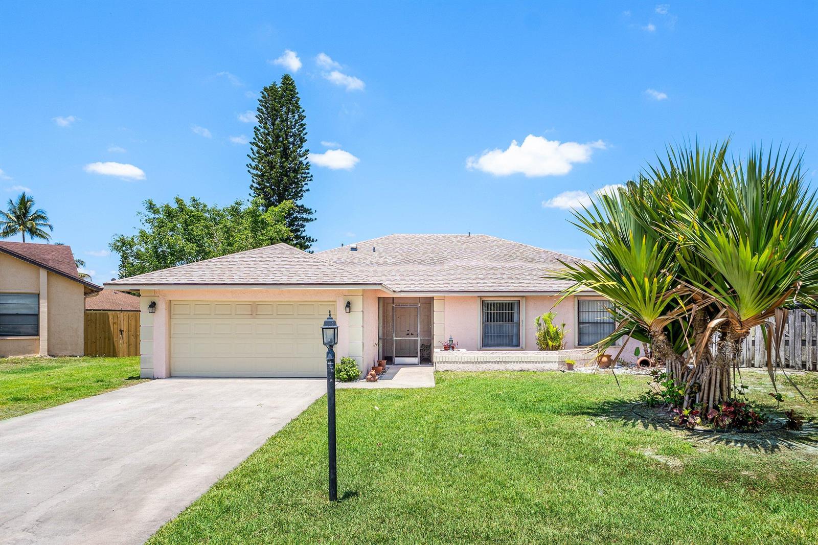 9792 Majorca Place, Boca Raton FL 33434