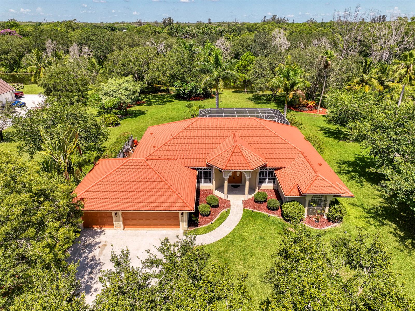 5681 Lago Del Sol Drive, Lake Worth FL 33449