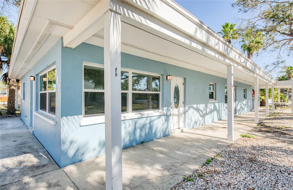 717 E GULF BOULEVARD, INDIAN ROCKS BEACH, FL — photo 2 of 30