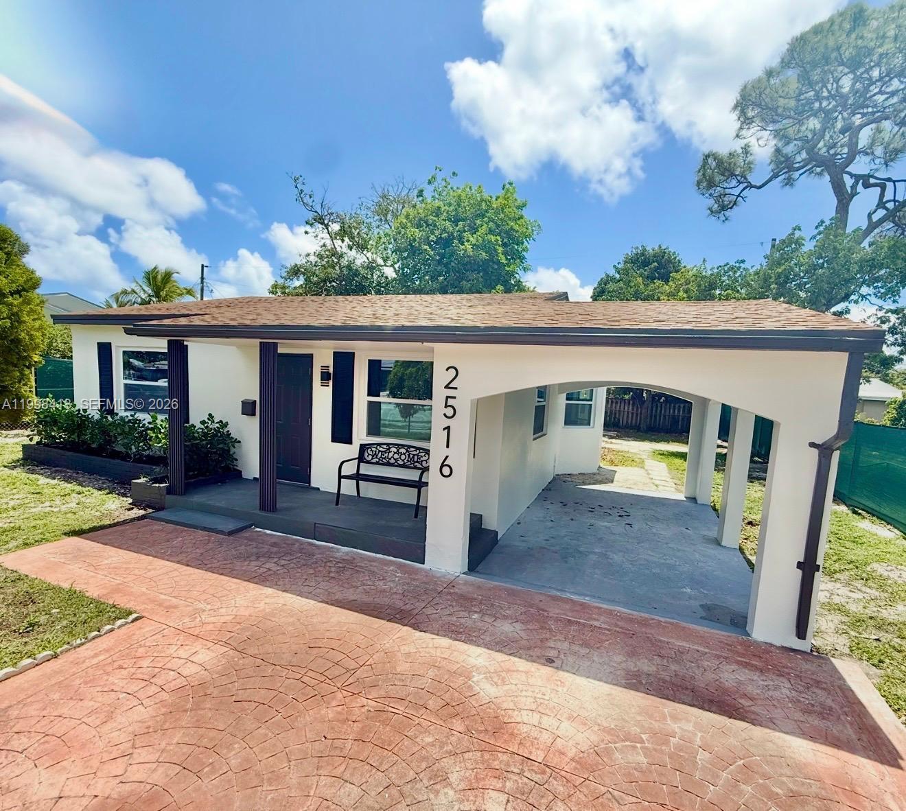 2516 Wiley Ct, Hollywood FL 33020