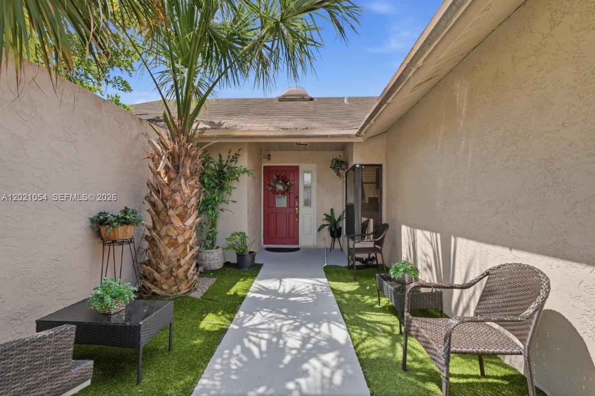 4080 NW 1st Pl, Deerfield Beach FL 33442