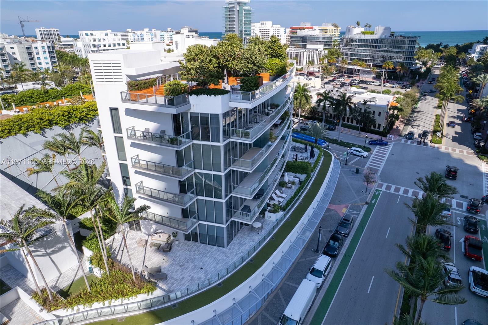 801 S Pointe Dr # 204, Miami Beach FL 33139
