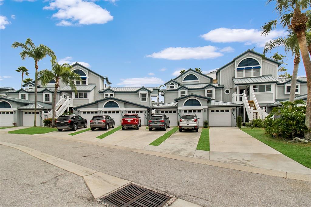 1366 SIESTA BAYSIDE DRIVE UNIT 1366-F