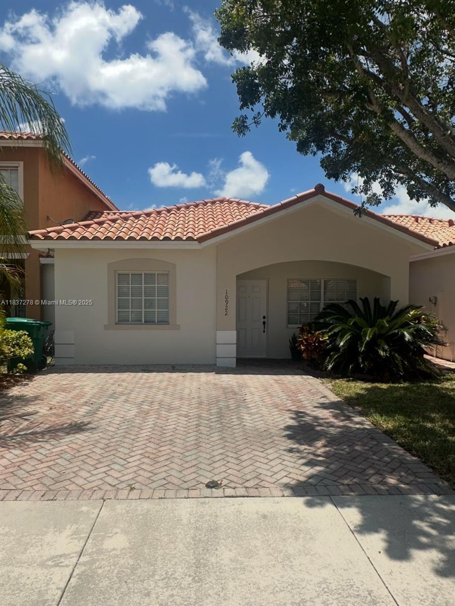 10922 SW 181st Ter, Miami FL 33157