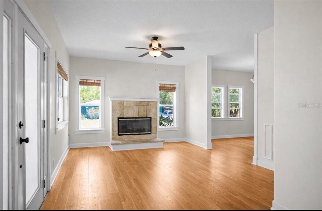 1777 BAYSHORE BOULEVARD, DUNEDIN, FL — photo 3 of 30
