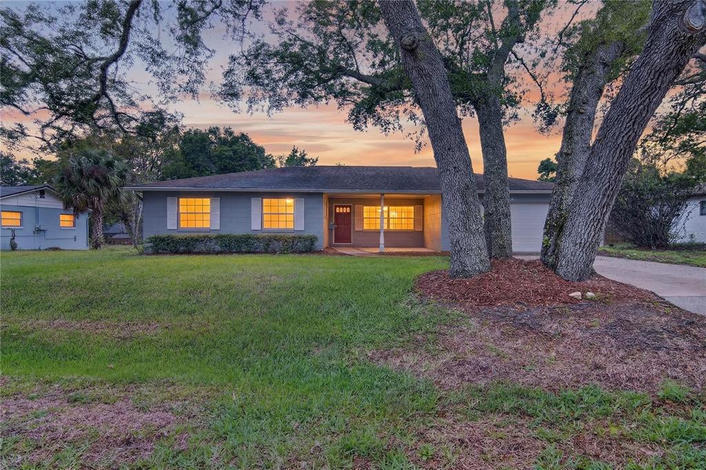 344 BANYAN DRIVE