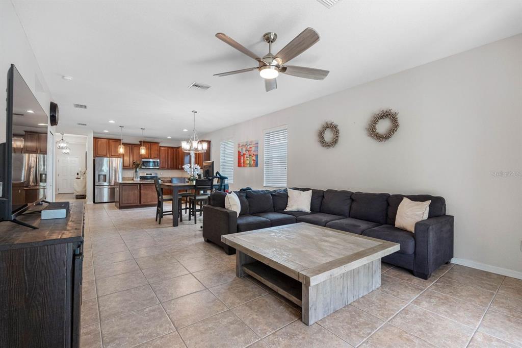 15913 OAKLEAF RUN DRIVE, LITHIA, FL — photo 3 of 27