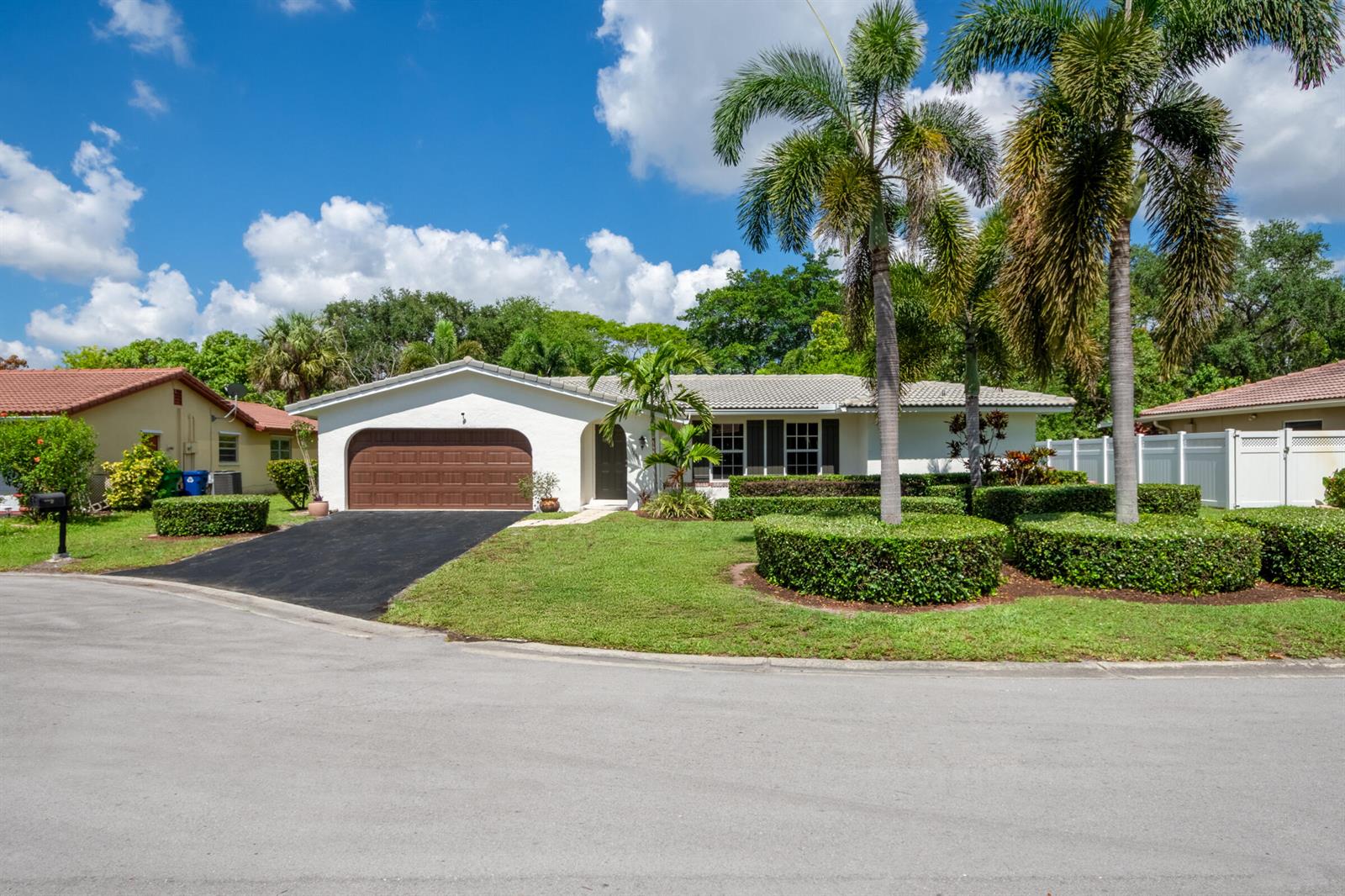 3844 NW 82nd Way, Coral Springs FL 33065