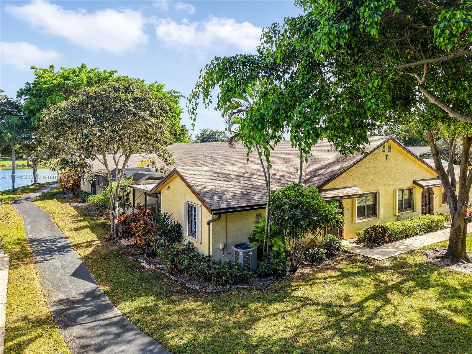 23362 Barlake Dr, Boca Raton FL 33433