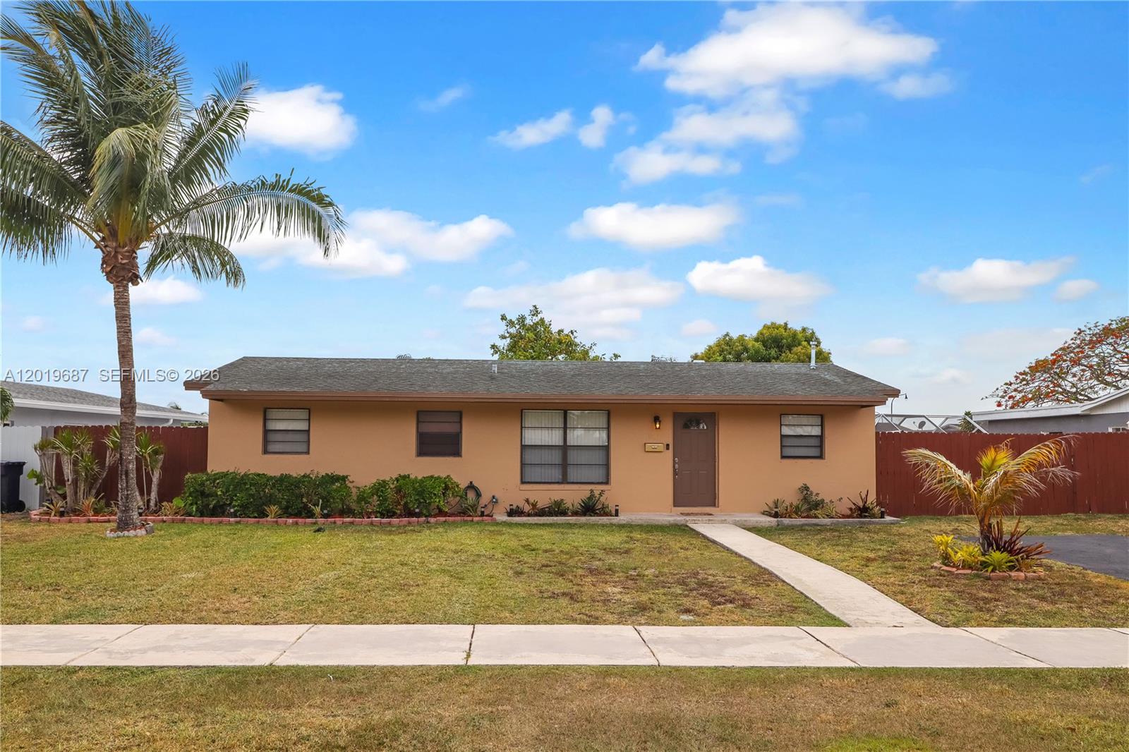 15502 SW 102nd Ave, Miami FL 33157