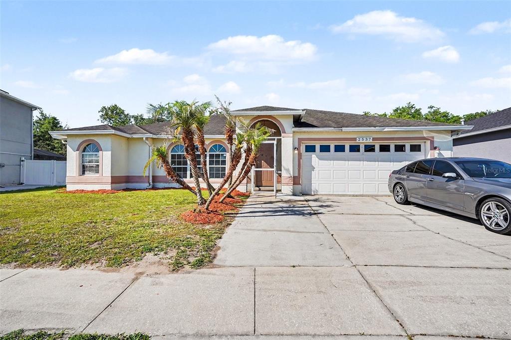 2537 JASMINE TRACE DRIVE