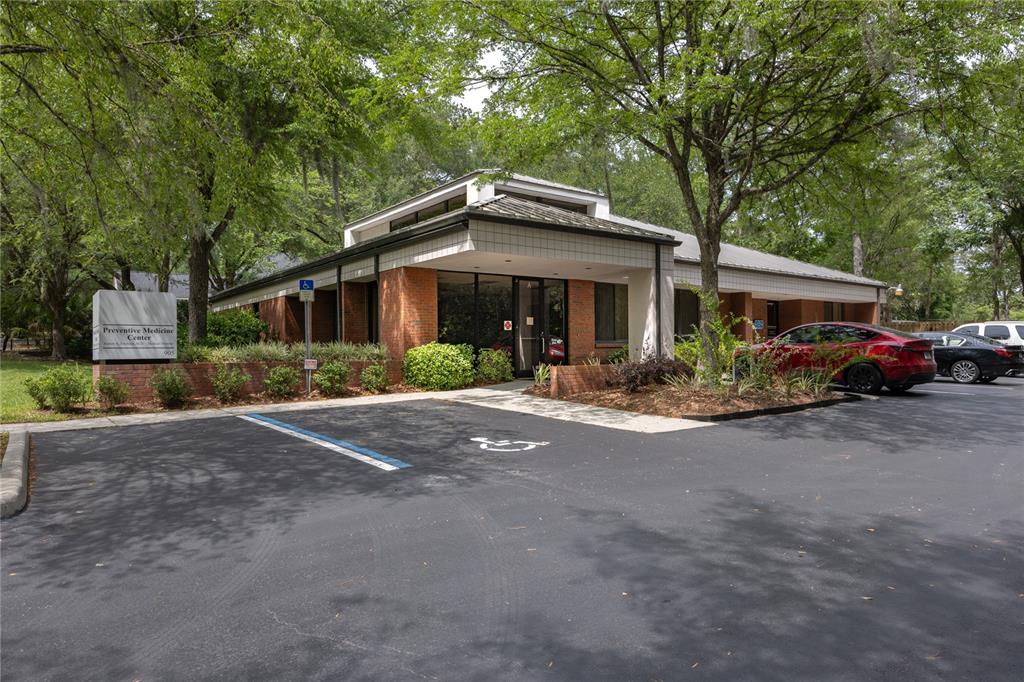 905 NW 56TH TERRACE UNIT A