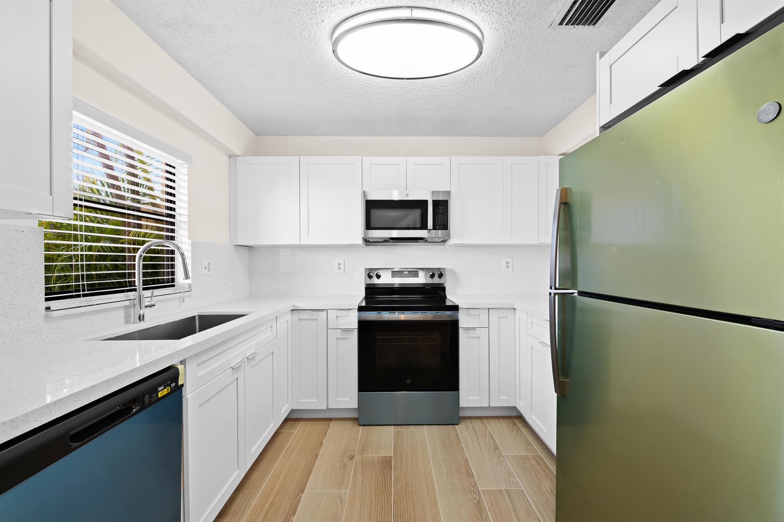 3281 E Golf Boulevard # 12, Pompano Beach FL 33064