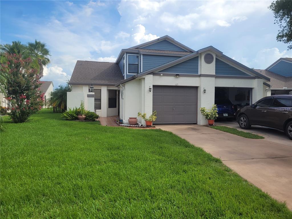 109 LAKEPOINTE CIRCLE