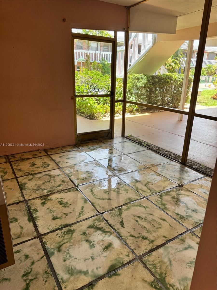 160 NE 8th Ave # 11A, Hallandale Beach FL 33009