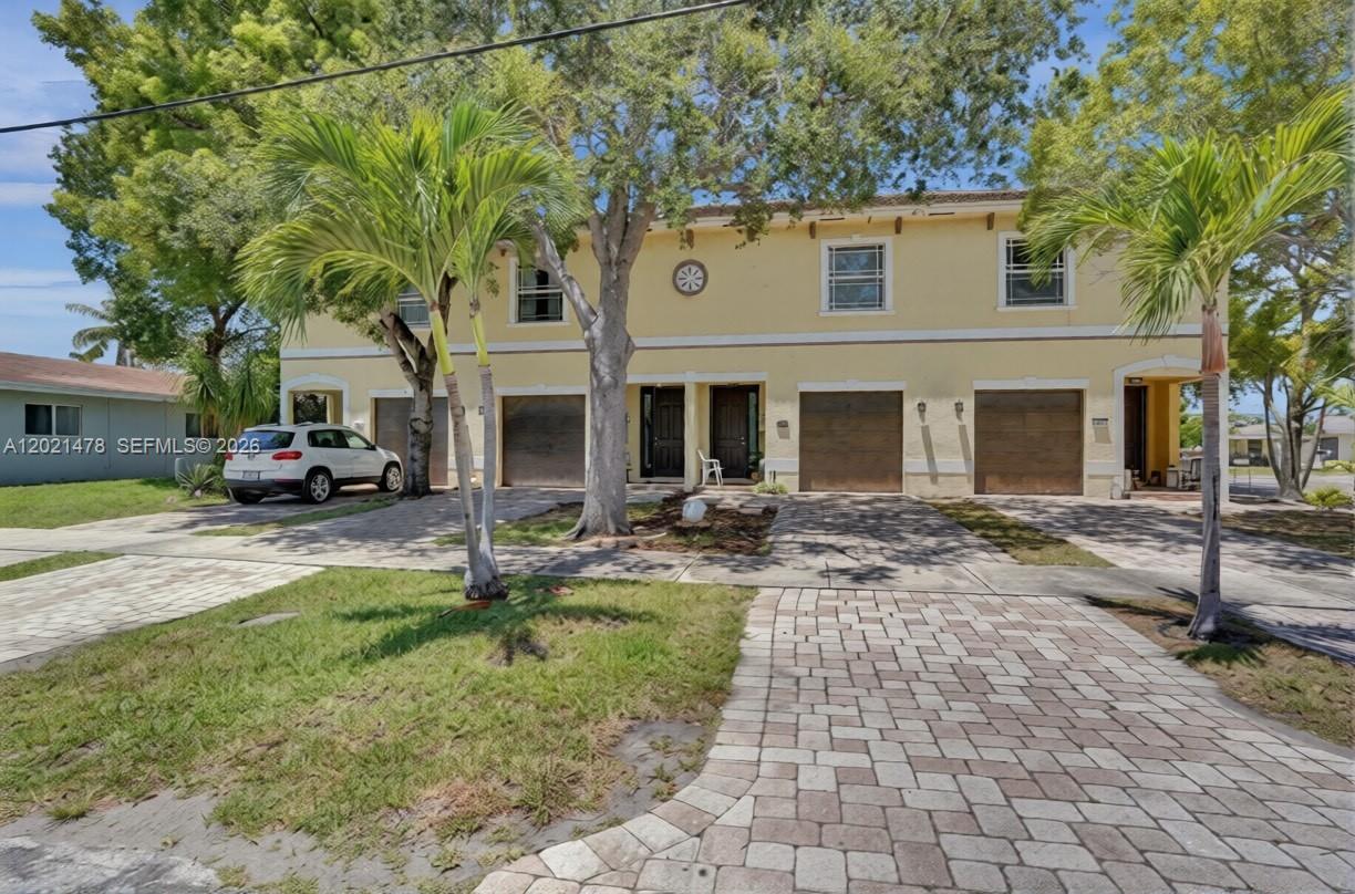 1247 NE 23rd Ave, Pompano Beach FL 33062