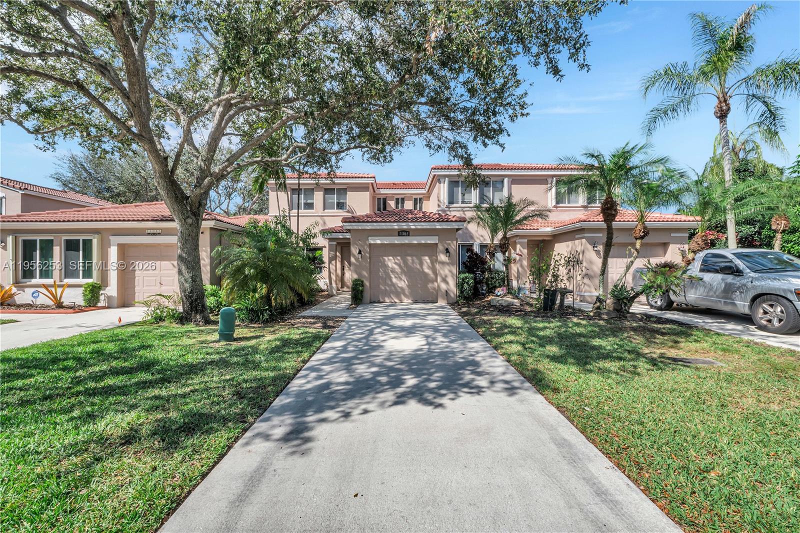 11063 SW 16th Mnr, Davie FL 33324