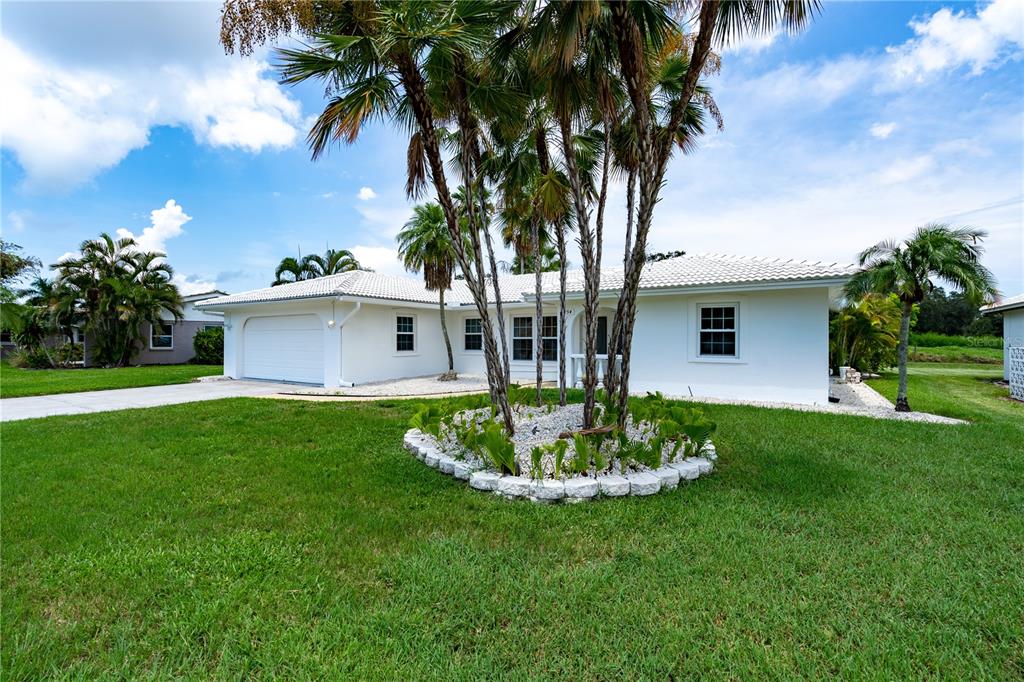 7354 BILTMORE DRIVE, SARASOTA, FL — photo 2 of 30