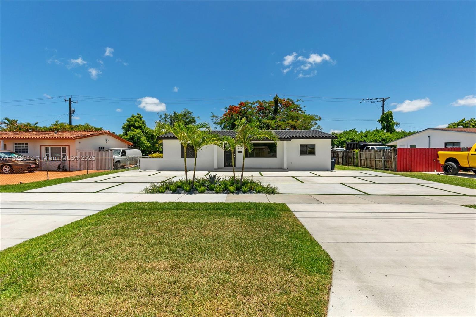 9360 SW 16th St, Miami FL 33165