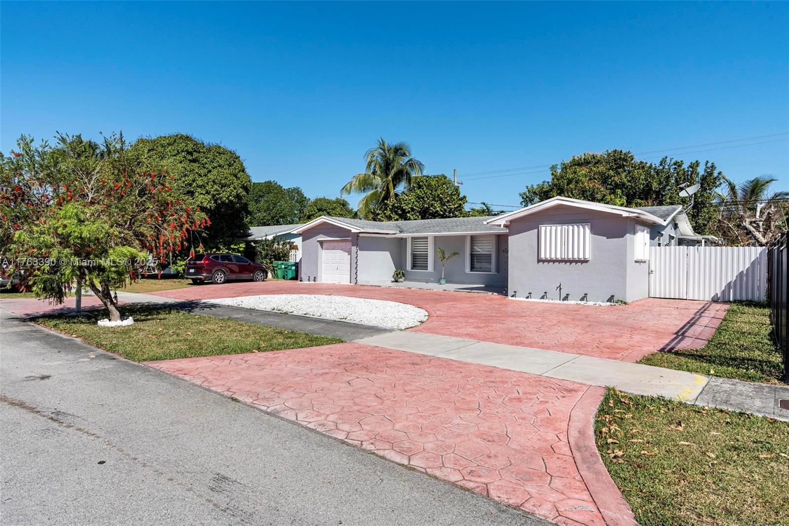 11261 SW 177th St, Miami FL 33157