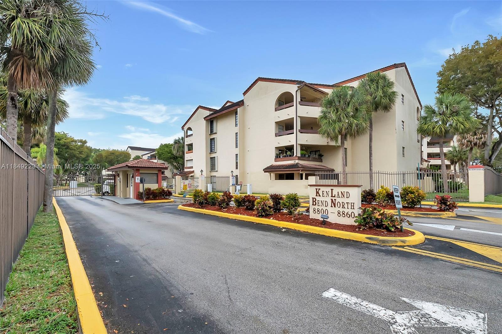8800 SW 123rd Ct # J210, Miami FL 33186