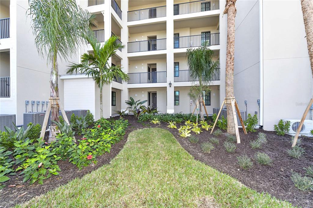17724 GAWTHROP DRIVE UNIT 402