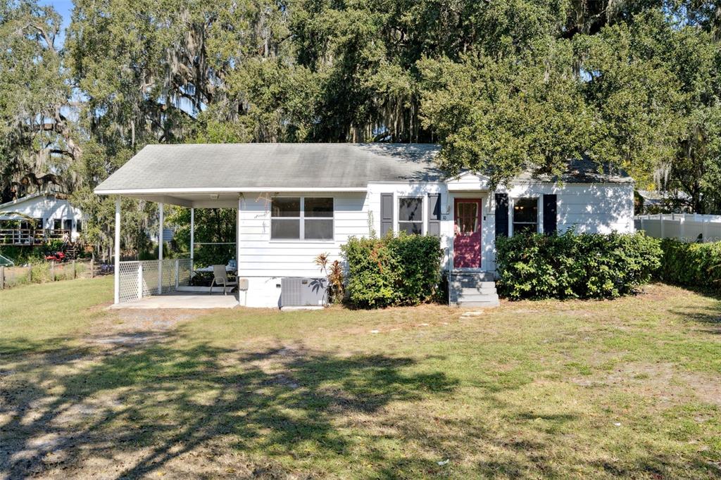 10 LUCERNE CIRCLE