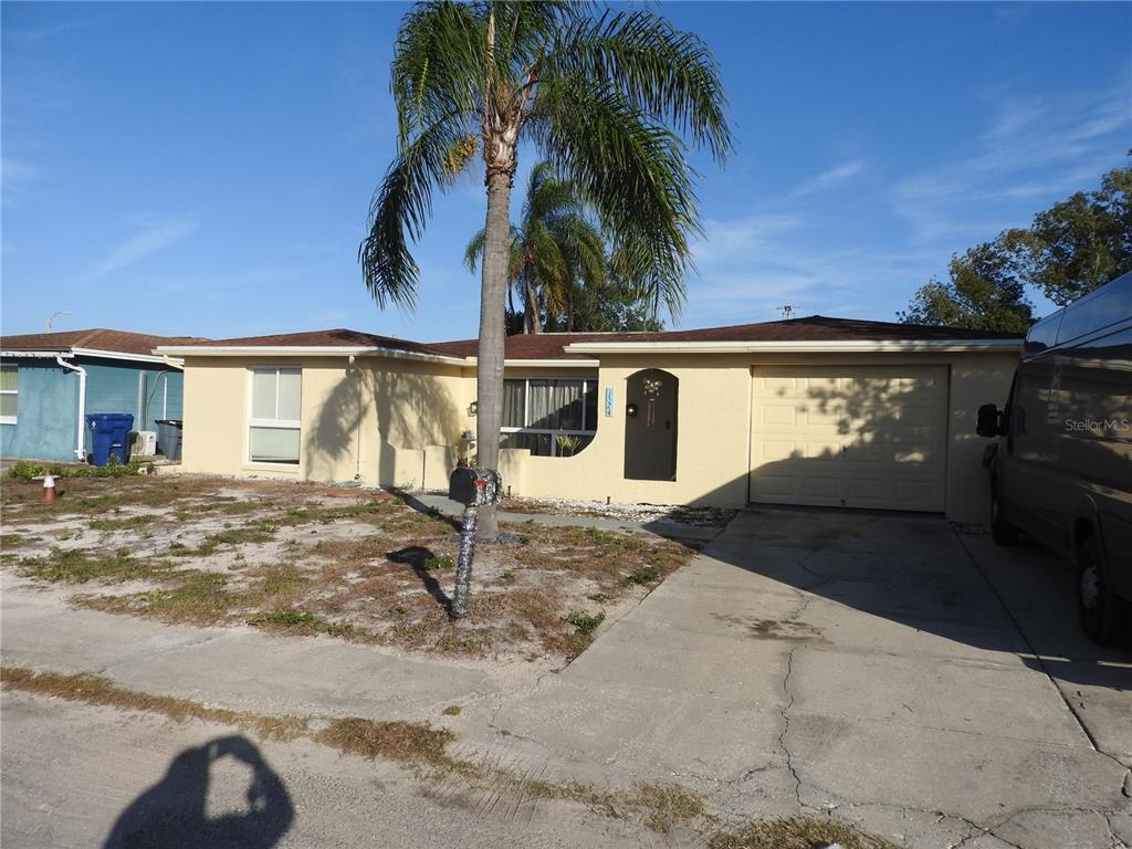 1324 VIKING DRIVE, HOLIDAY, FL — photo 2 of 30