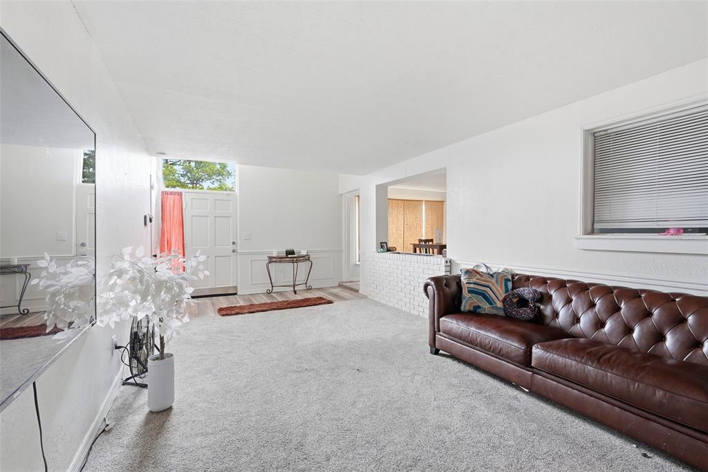 1709 CARNEGIE CIRCLE, TAMPA, FL — photo 5 of 27