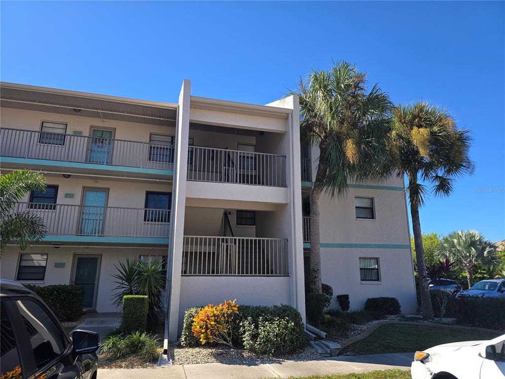 175 KINGS HIGHWAY UNIT C8