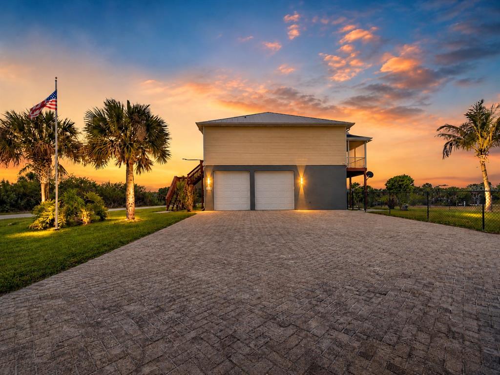 7235 STACY LANE