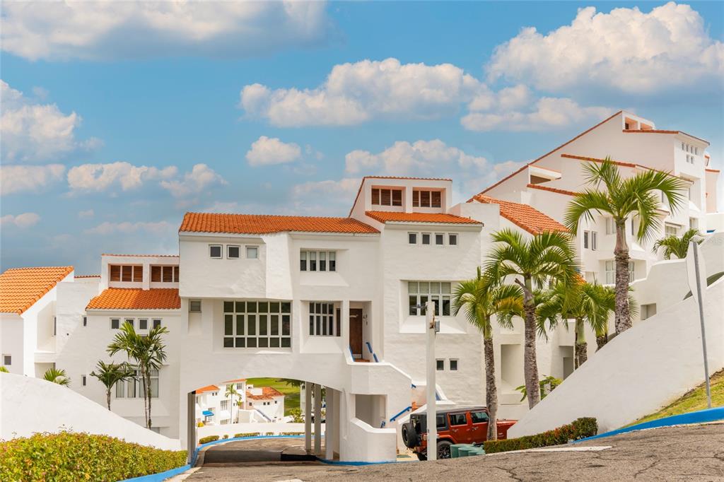 6000 RIO MAR BLVD VILLA LAS BRISAS UNIT 10A