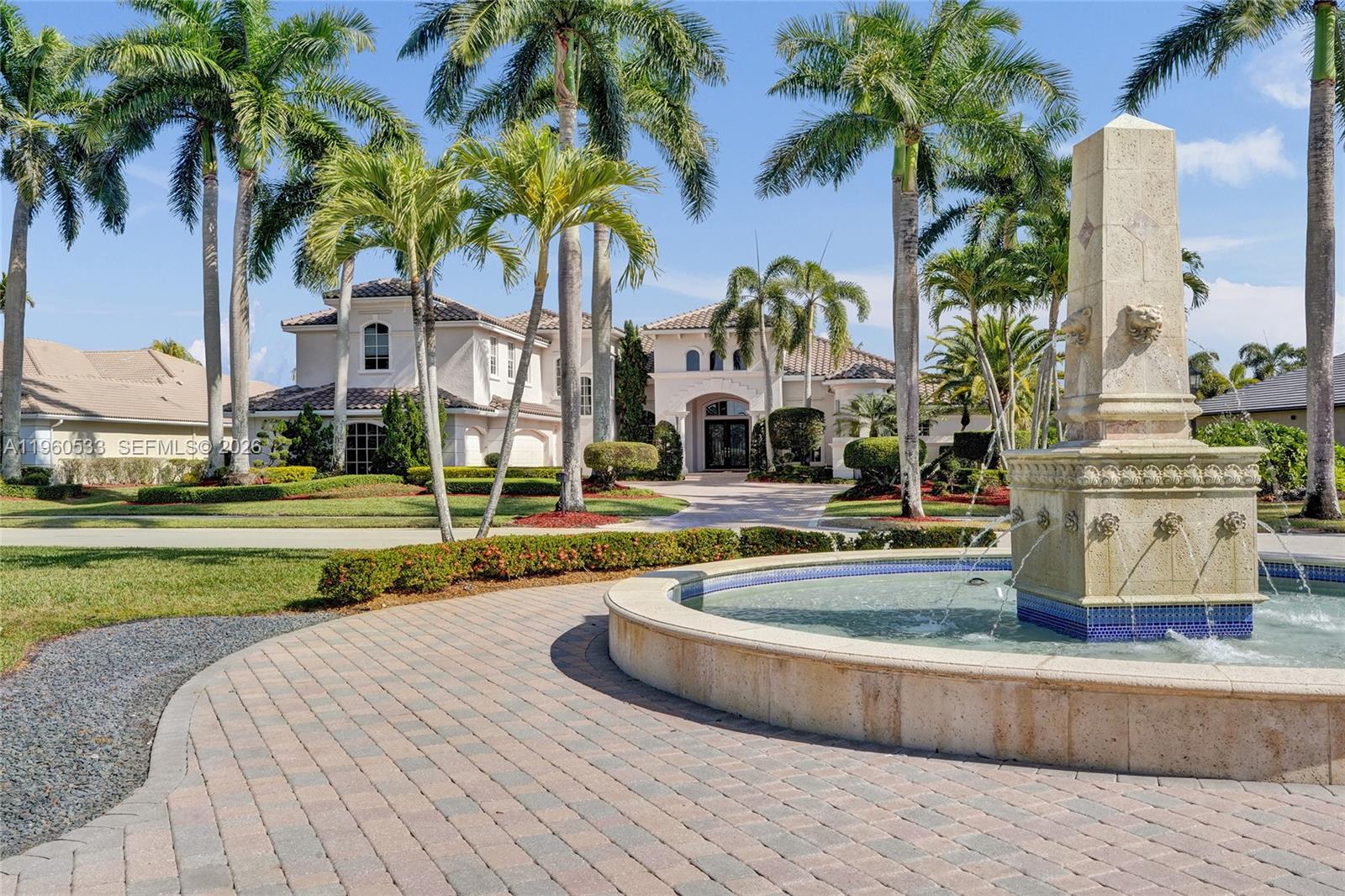 2539 Royal Palm Way, Weston FL 33327
