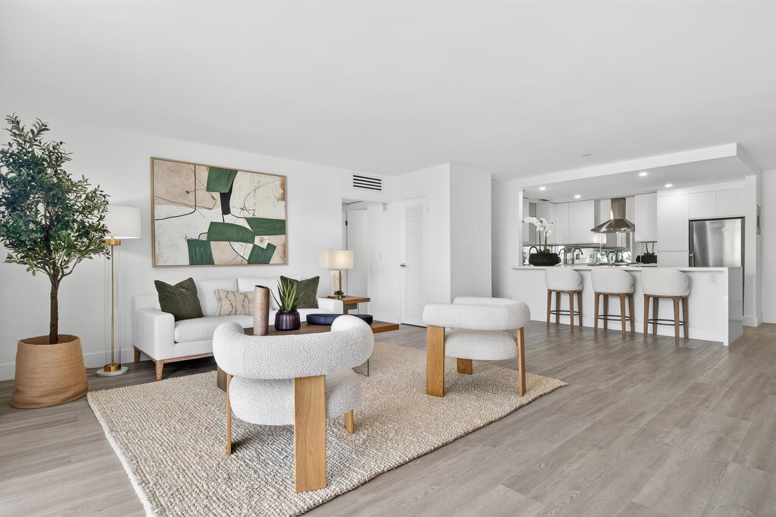 354 Chilean Avenue # 4d, Palm Beach FL 33480