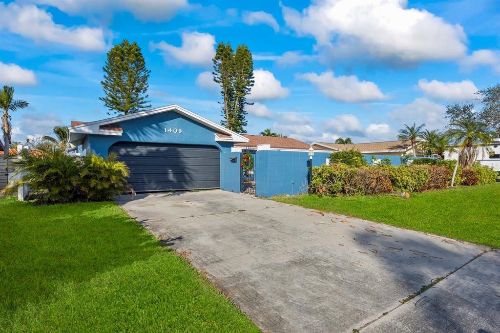 1409 NE 49TH AVENUE NE