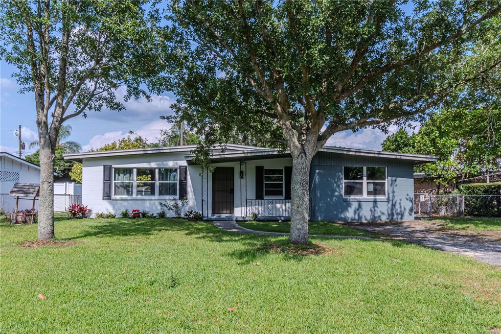 6203 CANDLEWOOD LANE