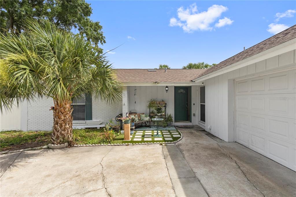 7529 ARMAND CIRCLE, TAMPA, FL — photo 5 of 30