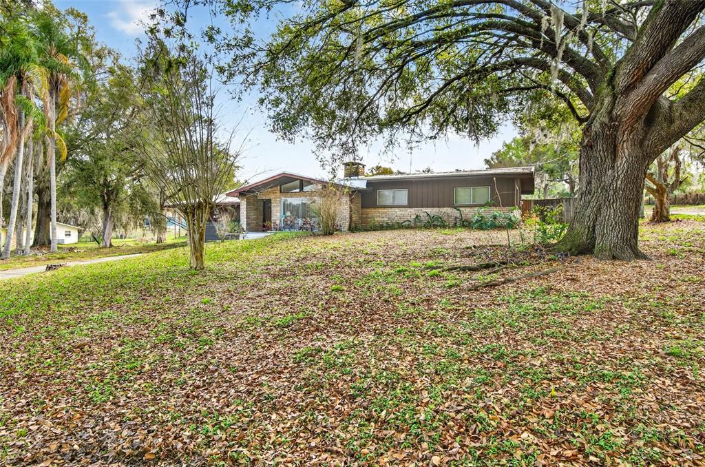 10820 LINDA VISTA LANE