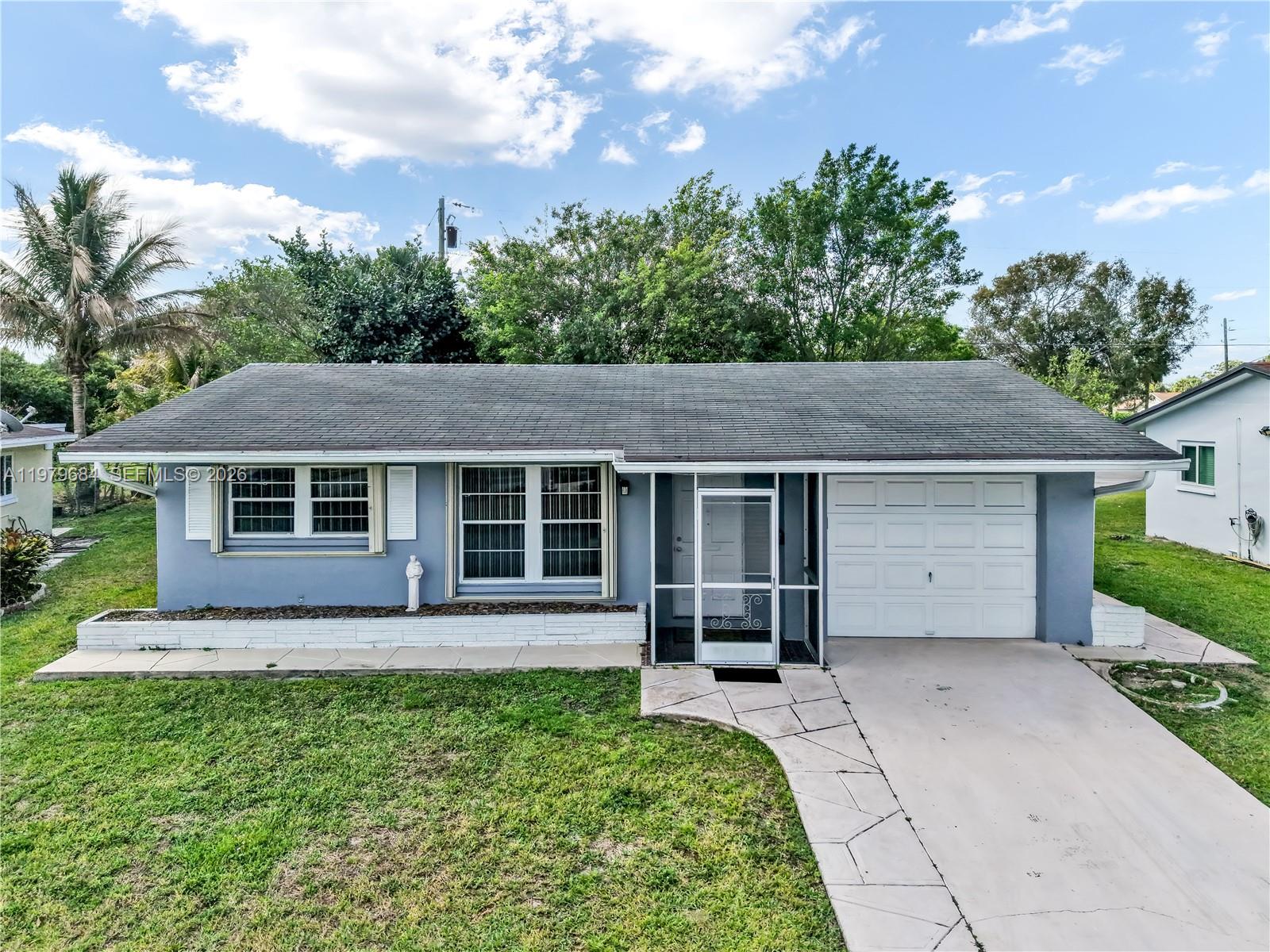 5102 NW 53rd St, Tamarac FL 33319