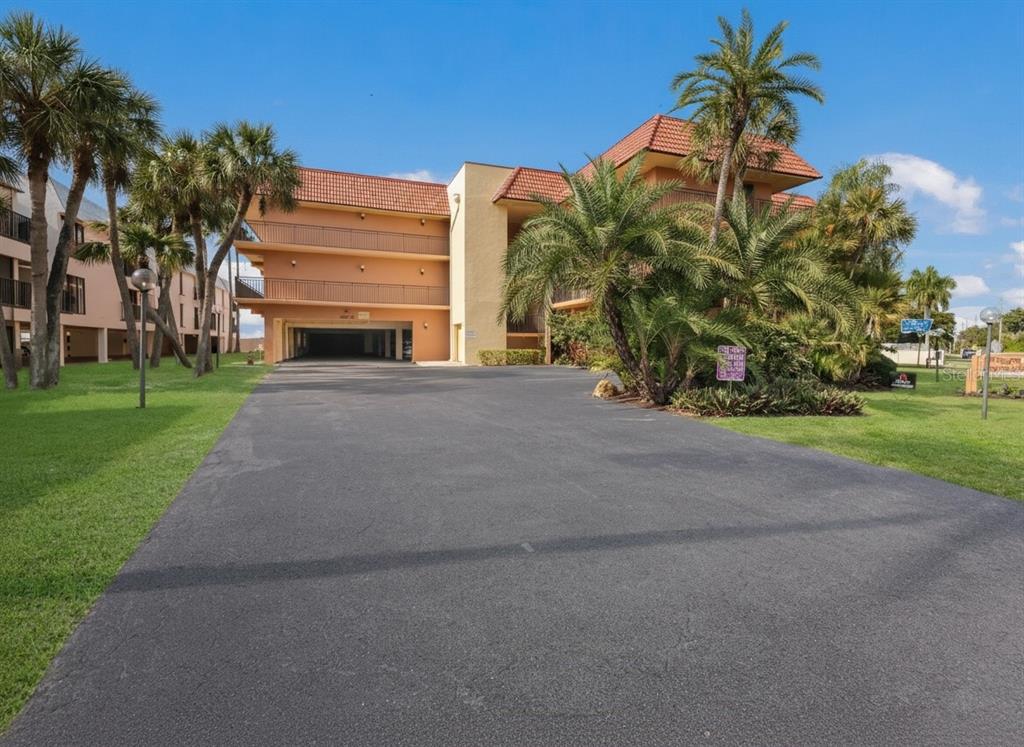 6006 GULF DRIVE UNIT 214, HOLMES BEACH, FL — photo 4 of 30