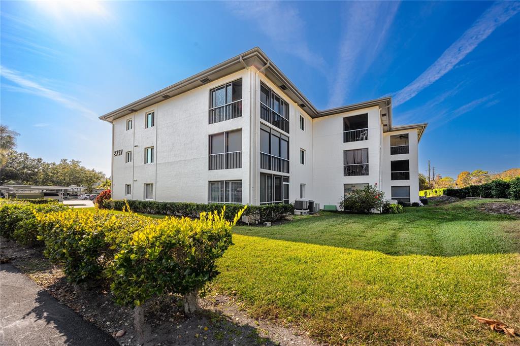 2737 ENTERPRISE ROAD E UNIT 112, CLEARWATER, FL — photo 3 of 30
