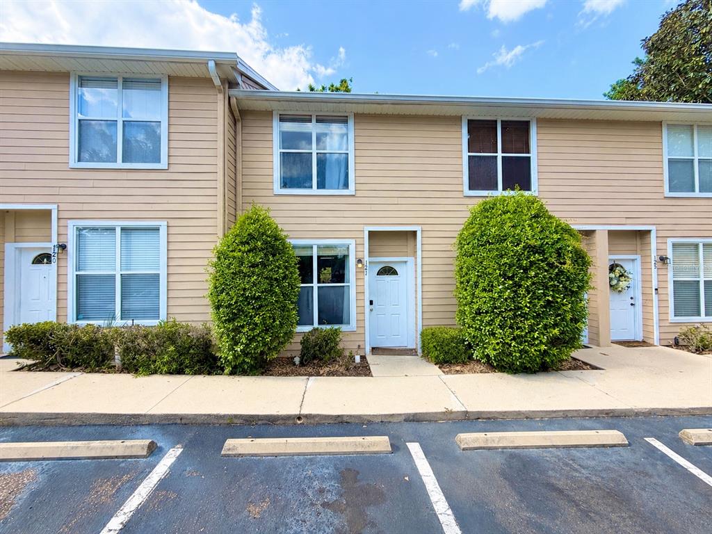 3575 SW 30TH WAY UNIT 121