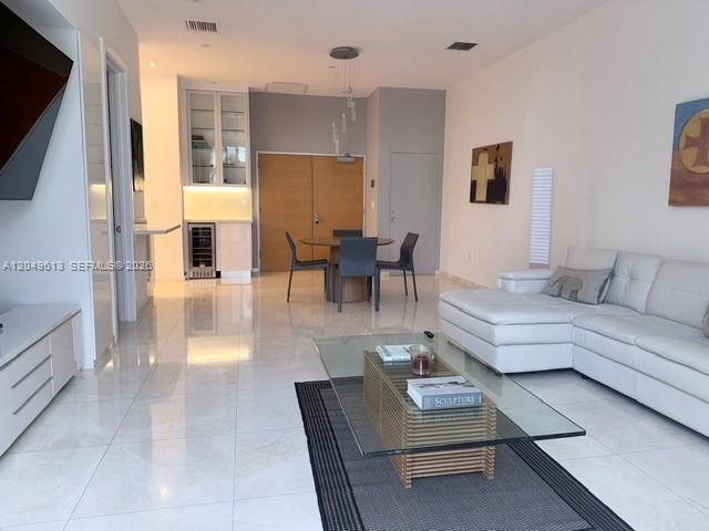 881 Ocean Dr # L2, Key Biscayne FL 33149