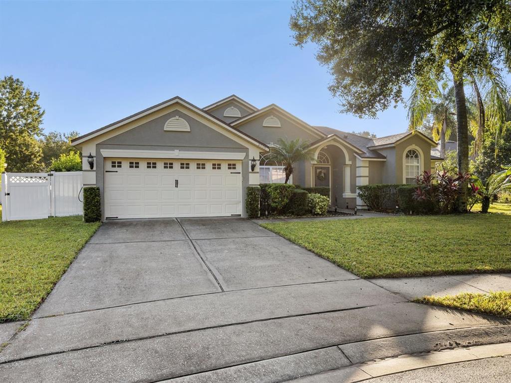 2119 REMINGTON OAKS COURT