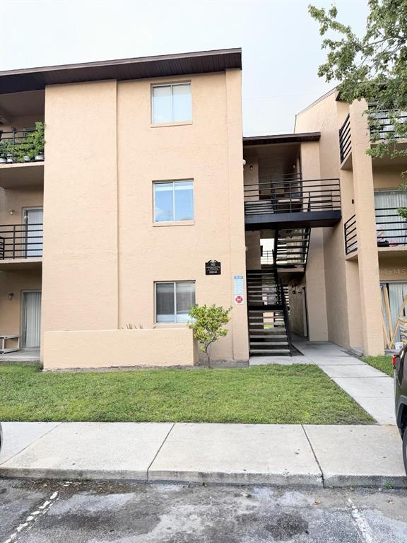 5226 VIA HACIENDA CIRCLE UNIT A215