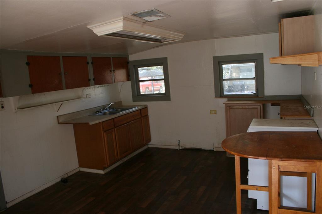 704 MISSISSIPPI AVENUE, ST CLOUD, FL — photo 4 of 9