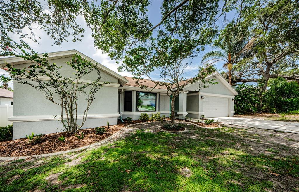 2609 SUNNYSIDE CIRCLE