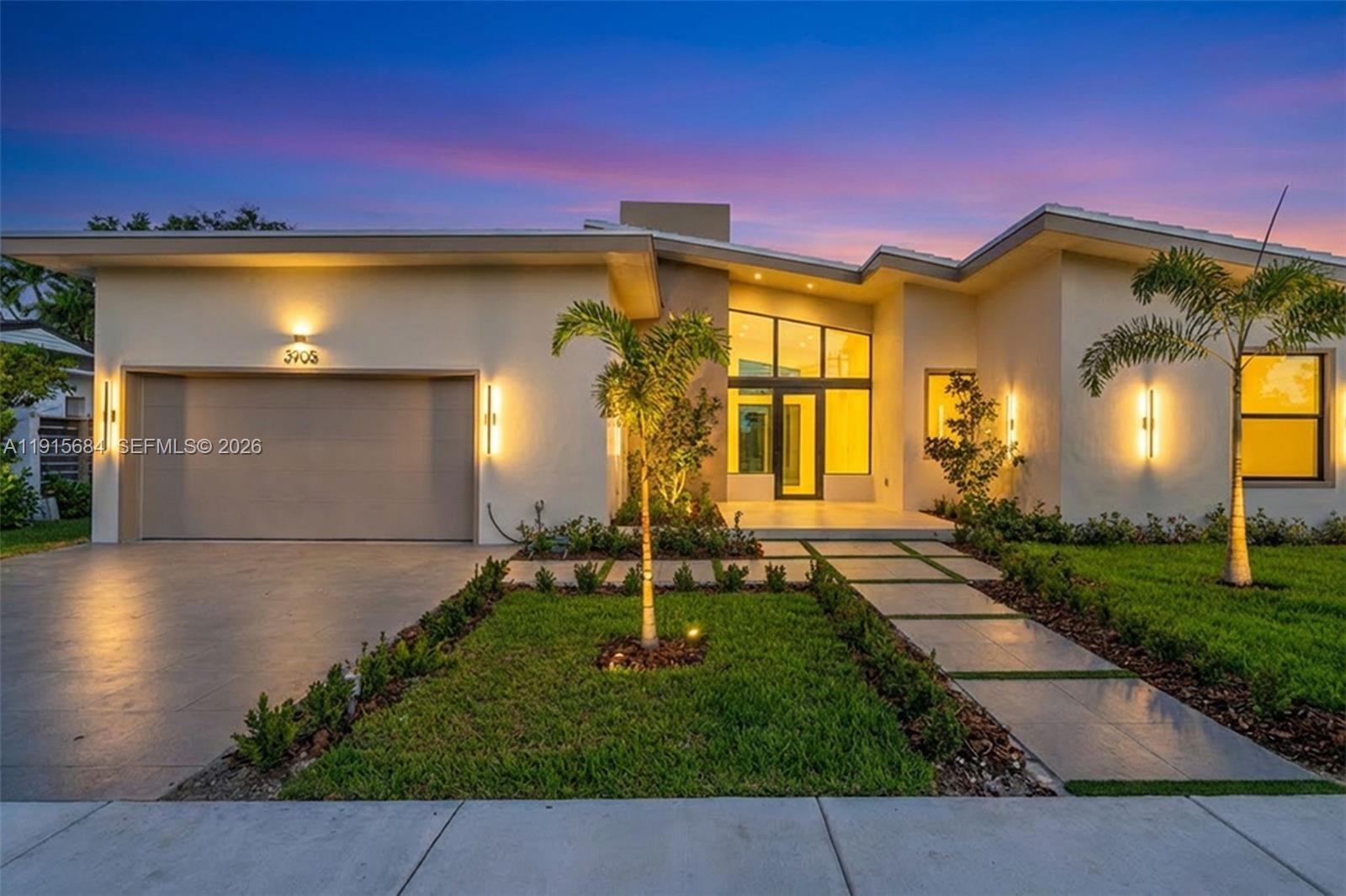 3905 SW 5th St, Coral Gables FL 33134
