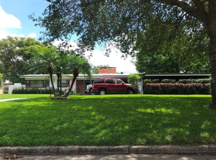 2208 HOWARD DRIVE