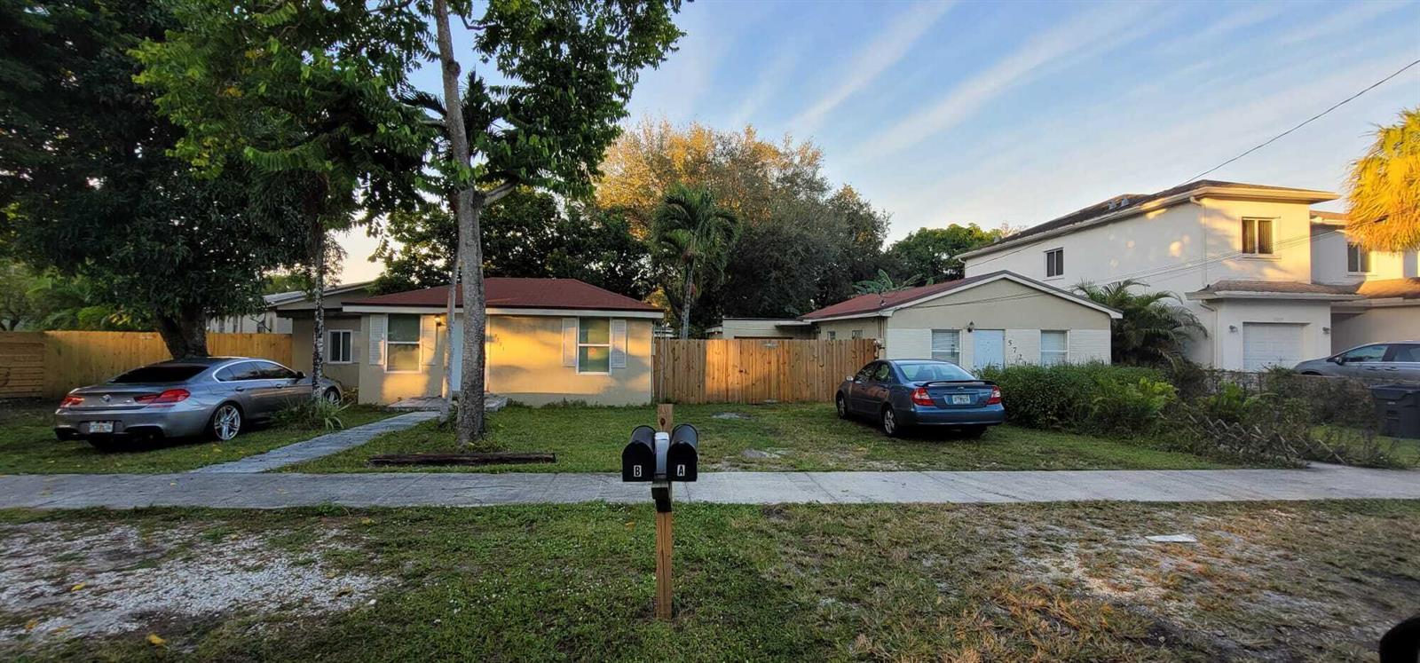 5721 Fillmore Street, Hollywood FL 33021